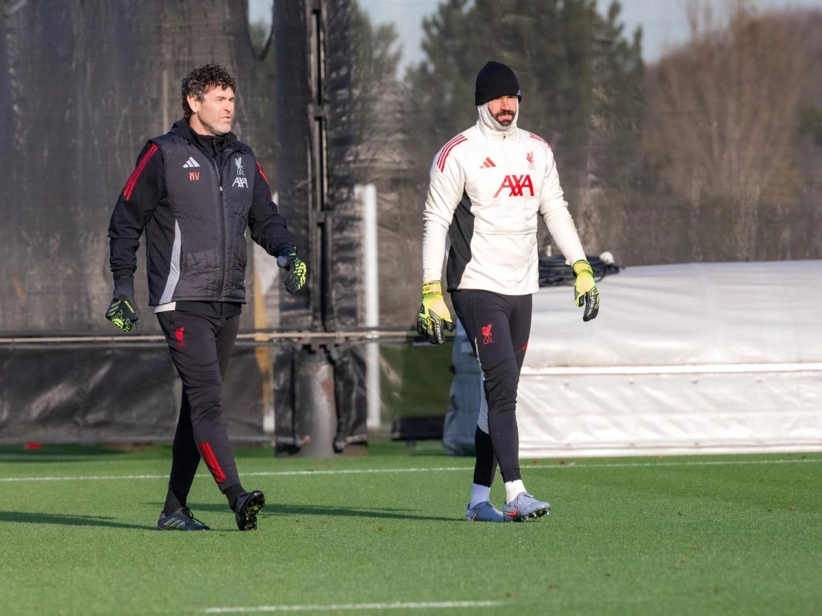 الحارس البرازيلى أليسون الحارس البرازيلى أليسون