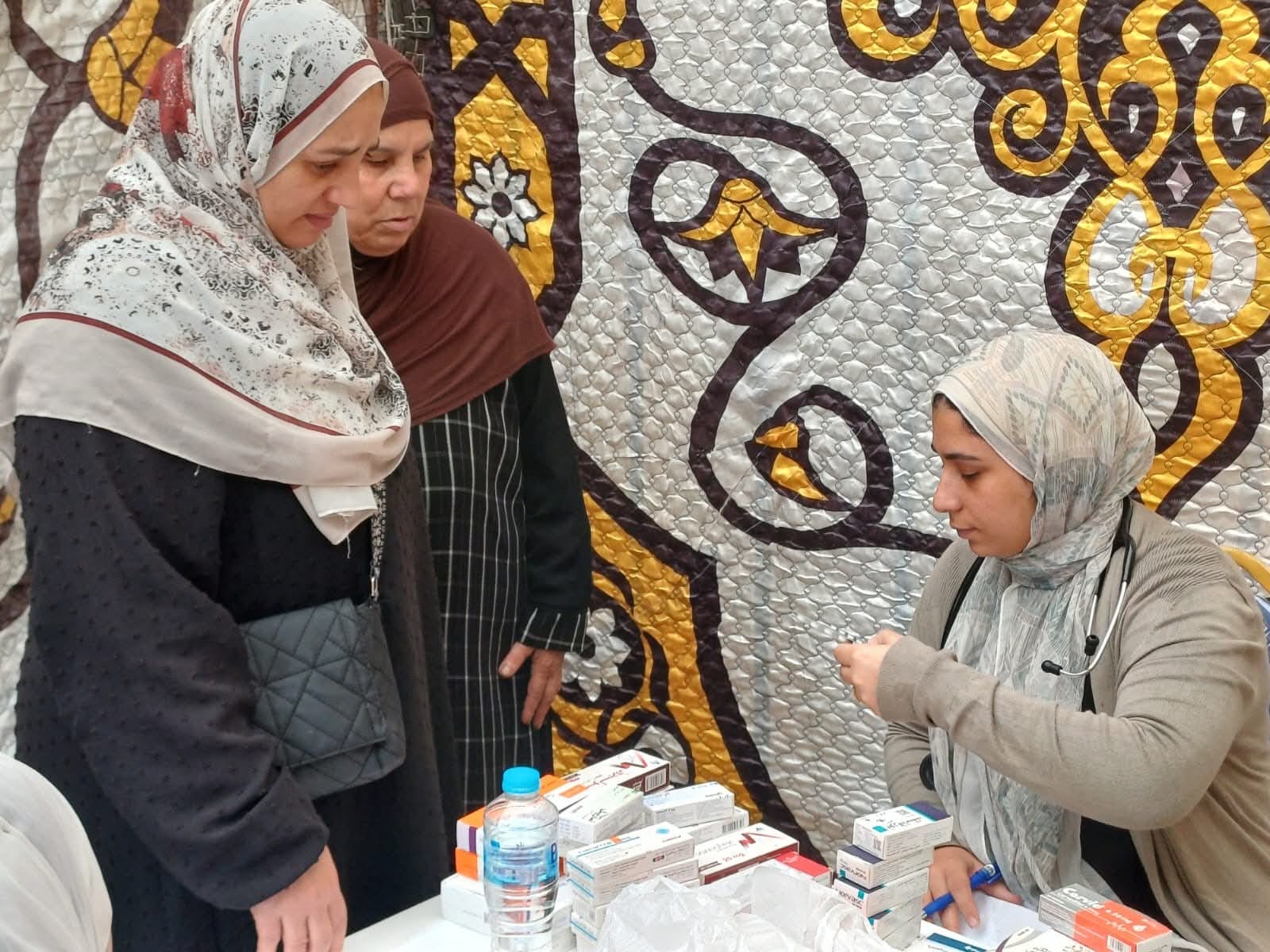 القافلة الطبية لجامعة بنها بقرية الجلاتمة