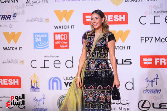 هبة عبد العزيز