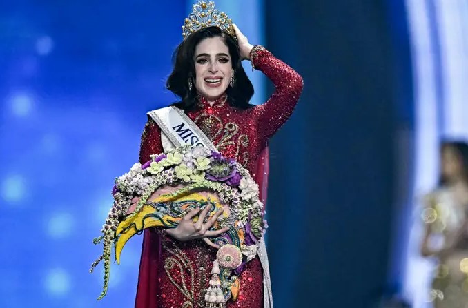 ملكة جمال الكون