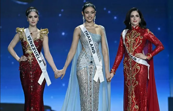 ملكة جمال فنزويلا وملكة جمال تايلاند وملكة جمال المكسيك
