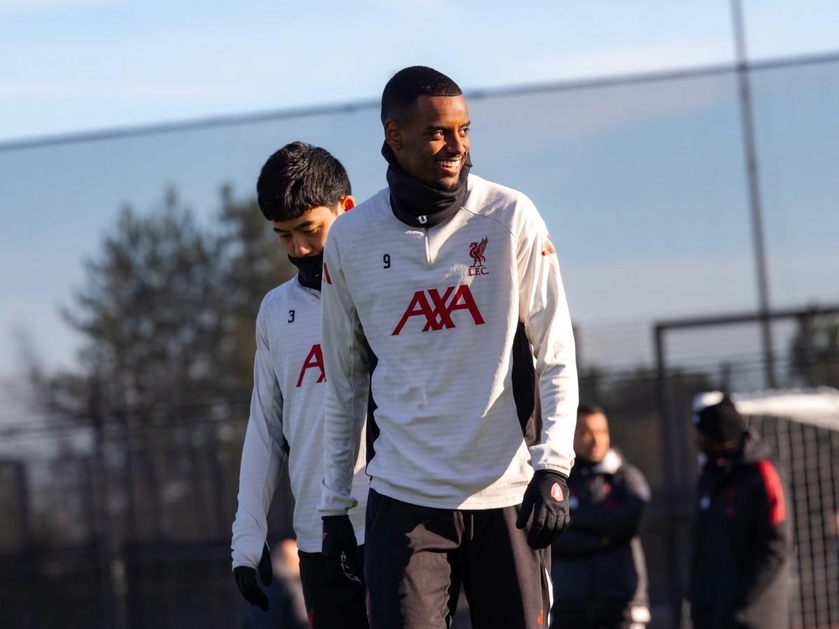 ألكسندر إيزاك خلال التدريبات ألكسندر إيزاك خلال التدريبات