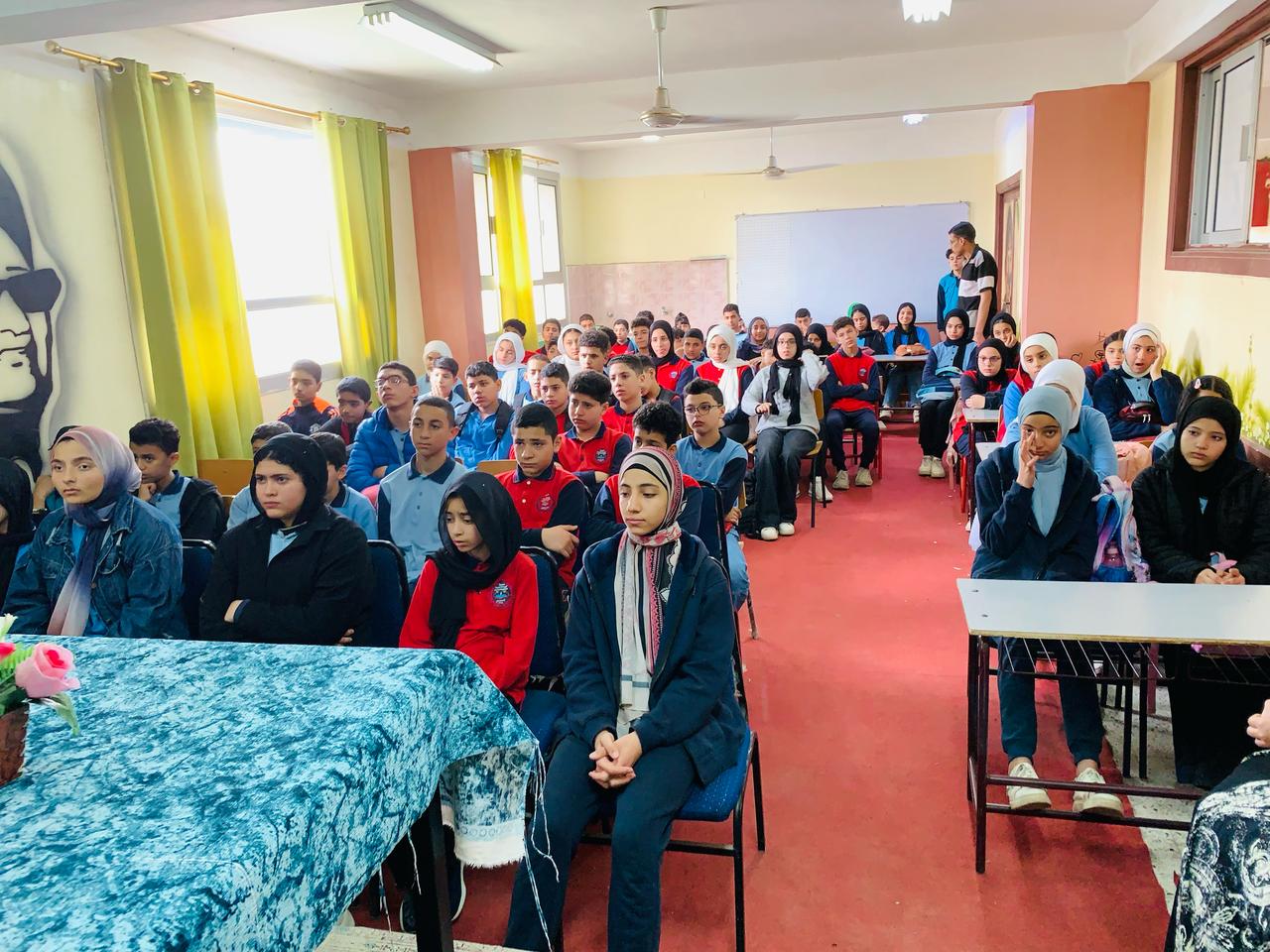 مدارس المحافظات خلال ورش التوعية