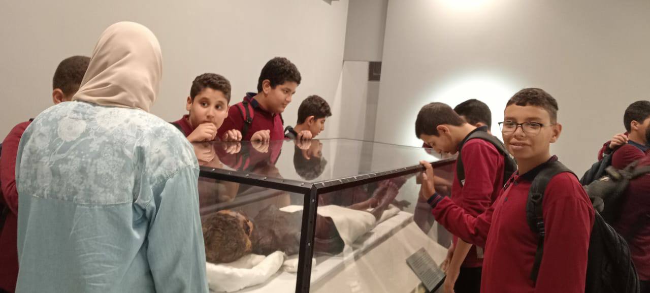 جانب من الجولة للطلاب بمتحف كفر الشيخ