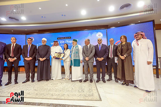 جانب من التكريم