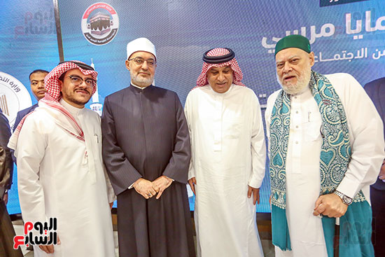 مفتي الجمهورية ودكتور على جمعة خلال اعلان القرعة