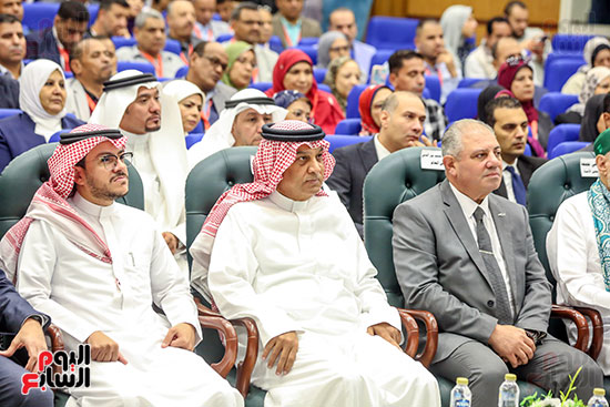 دكتور ايمن فاضل (2)