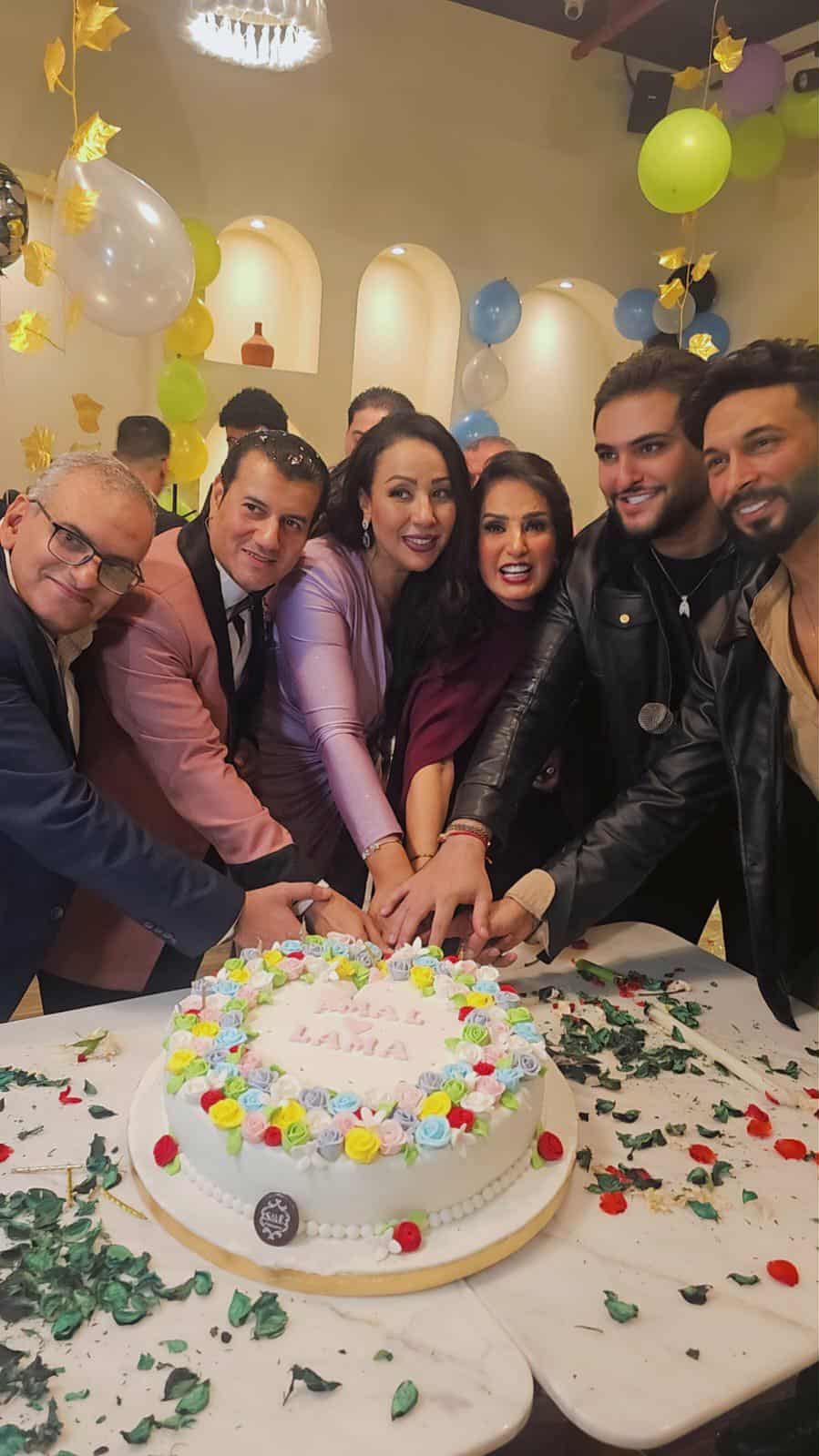 عيد ميلاد الفنانة امل رزق بحضور المطرب احمد الحصرى