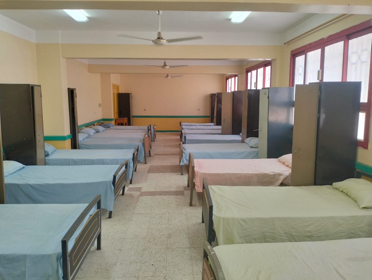 حجرات لمبيت القوة المؤمنة للجان حجرات لمبيت القوة المؤمنة للجان