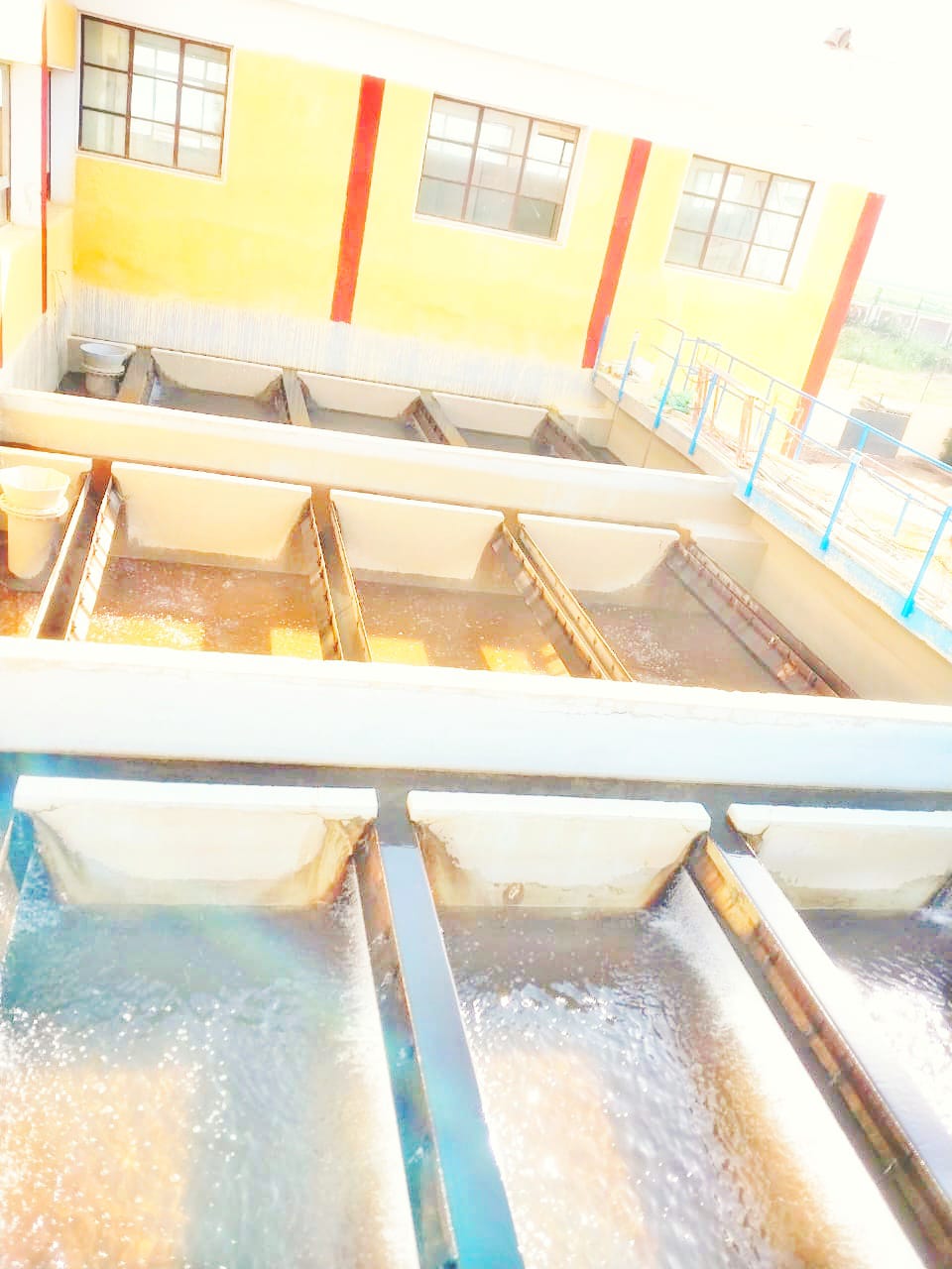 أحواض بالمحطات