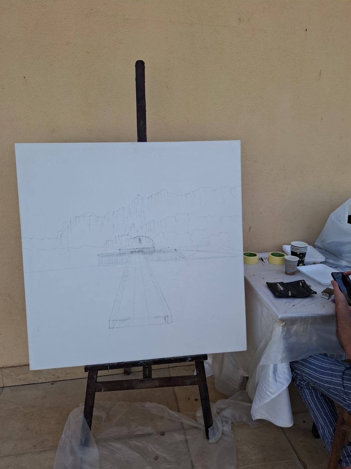 بدء عمل لوحة عن معبد الملكة حتشبسوت بالملتقى