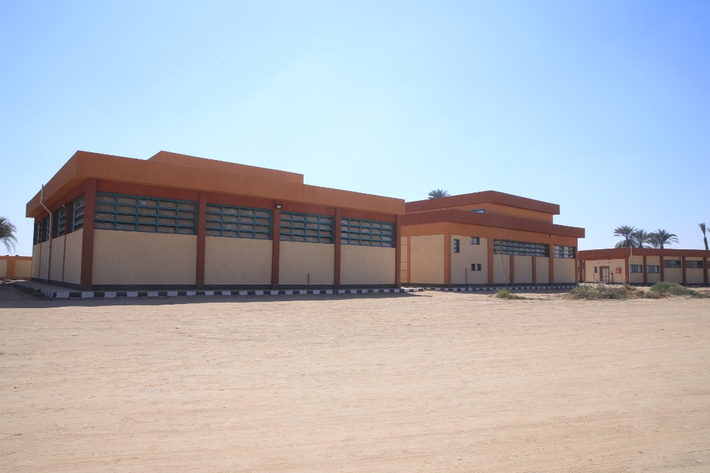 معامل مدرسة الزراعة  (3)