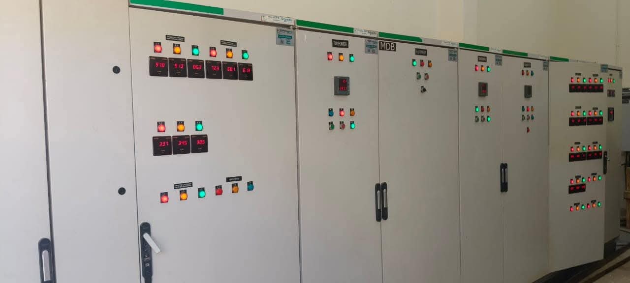 غرفة التحكم بالمحطة غرفة التحكم بالمحطة