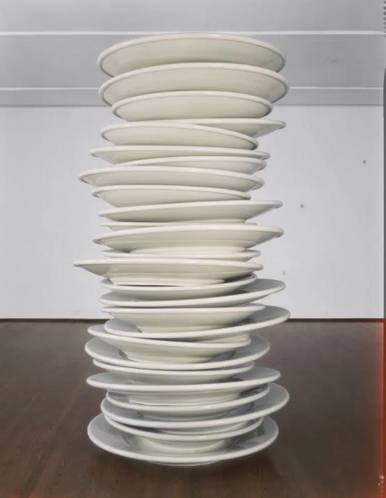 ألواح مكدسة بيضاء