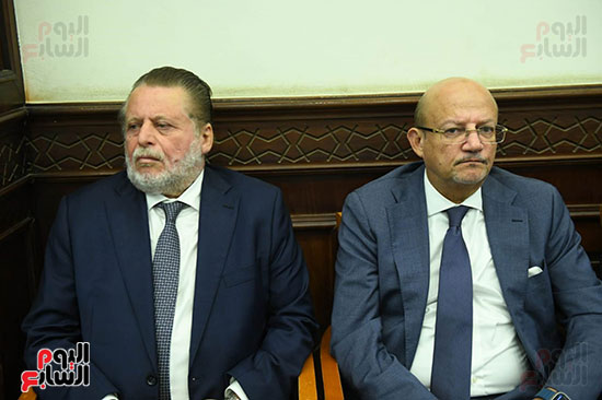 محافظ البنك المركزى يقدم واجب العزاء محافظ البنك المركزى يقدم واجب العزاء