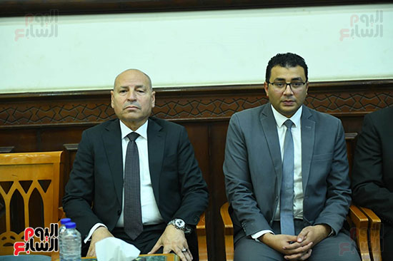 محافظ القاهرة يقدم واجب العزاء محافظ القاهرة يقدم واجب العزاء