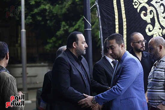 الزميل عرفة الضبع يقدم واجب العزاء الزميل عرفة الضبع يقدم واجب العزاء