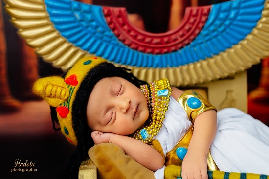 سيشن بالملابس المصرية القديمة