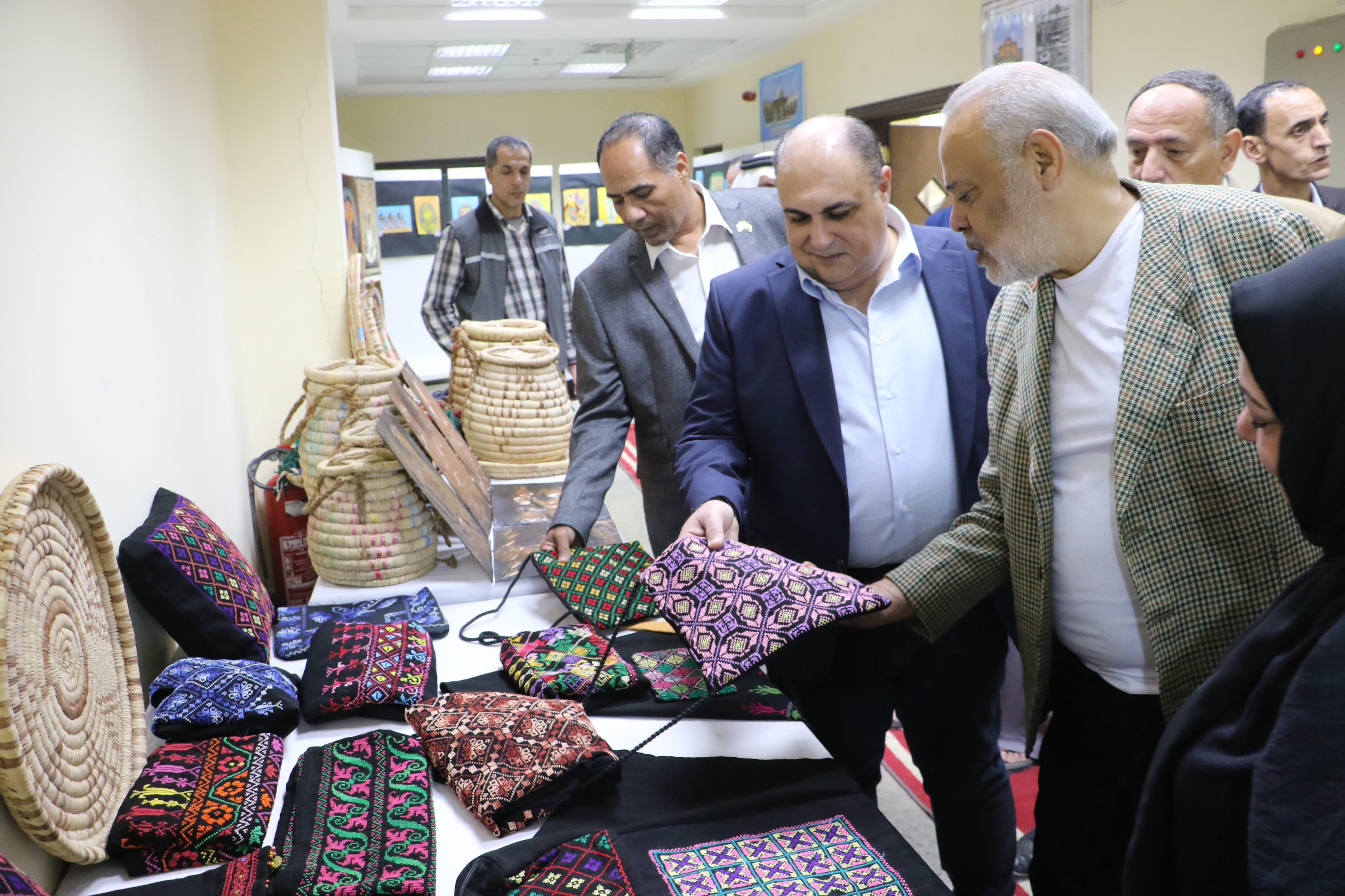 df86d068-952c-4a3b-a2f1-58f63871fa62