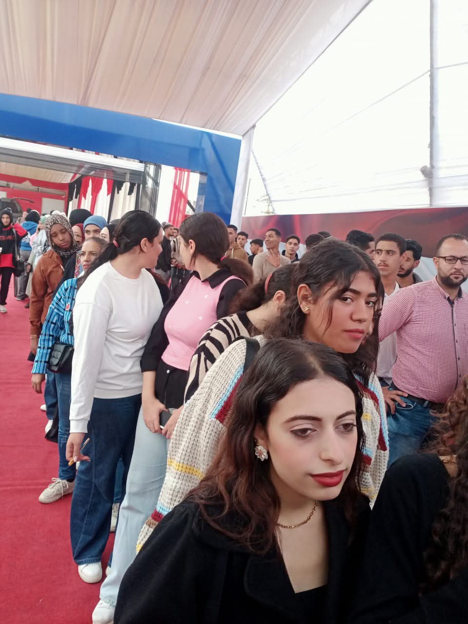 السيدات والفتيات يتصدرن المشهد الانتخابى