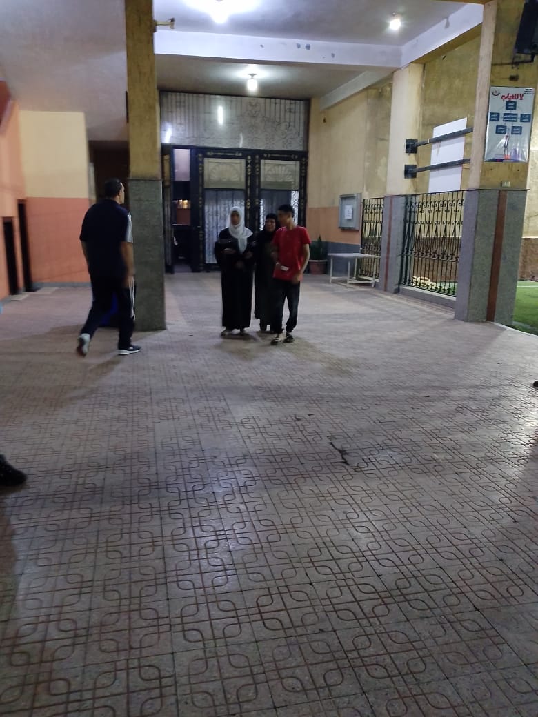 كبار السن يدلون باصواتهم (2)