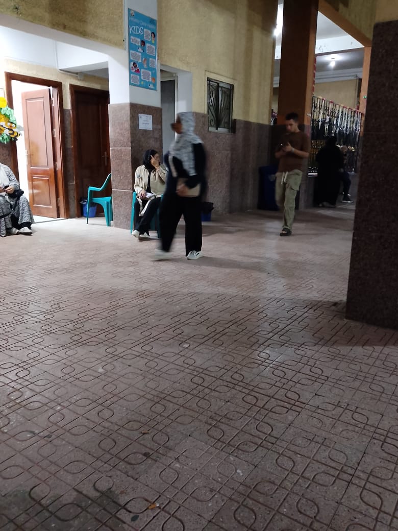 استمرار توافد المواطنين على اللجان  (2)