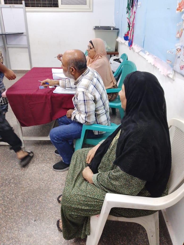 كبار السن يدلون باصواتهم (5)