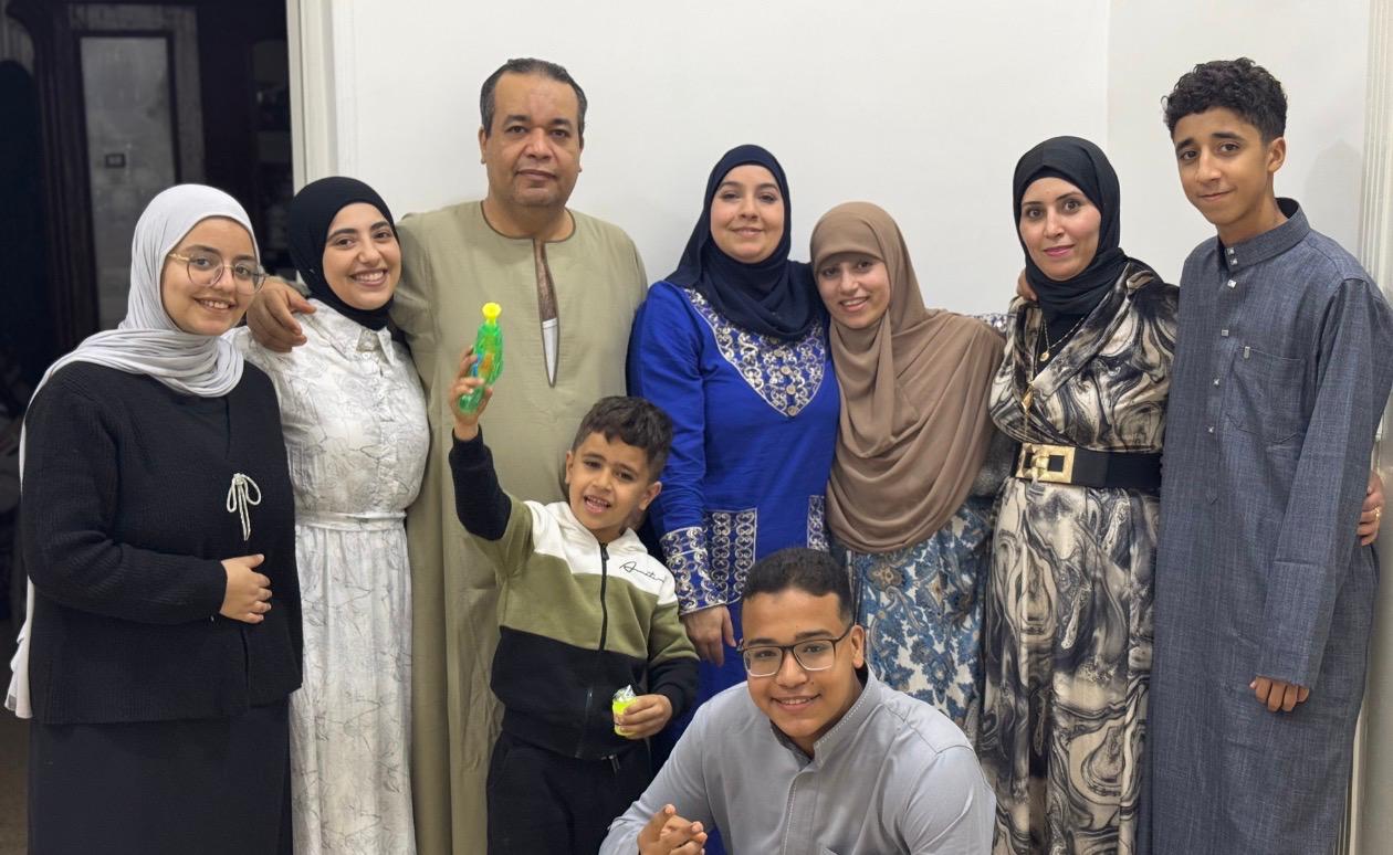 اهالى العروسين اهالى العروسين