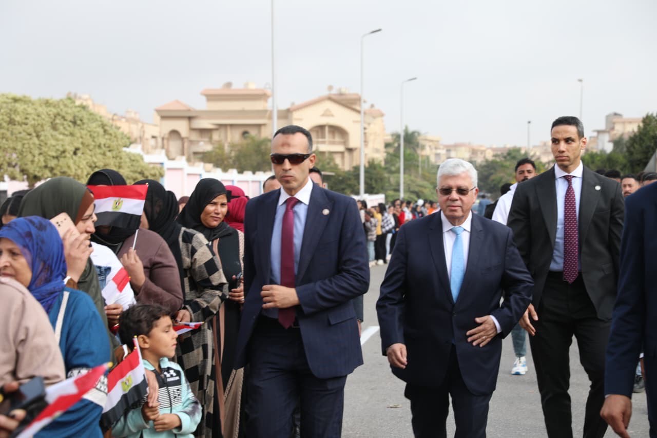 وزير التعليم العالي يُدلي بصوته في انتخابات مجلس النواب وزير التعليم العالي يُدلي بصوته في انتخابات مجلس النواب