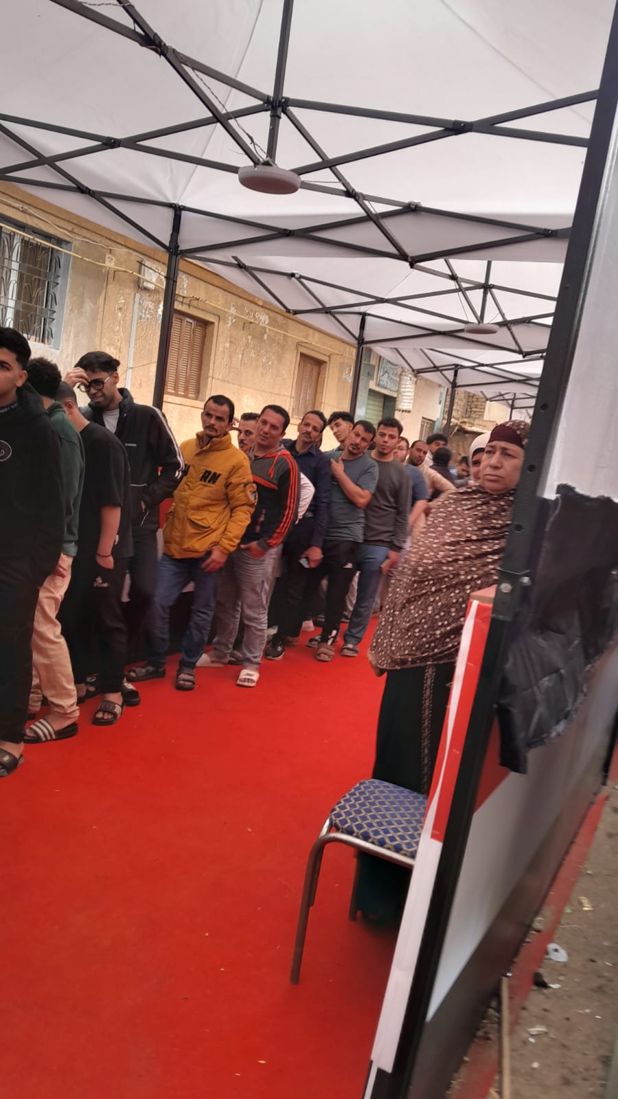 إقبال النخابين على اللجان