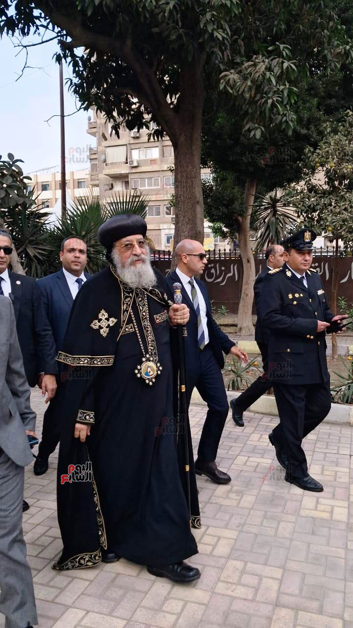 وصول-البابا-تواضروس-للإدلاء-بصوته-في-انتخابات-النواب