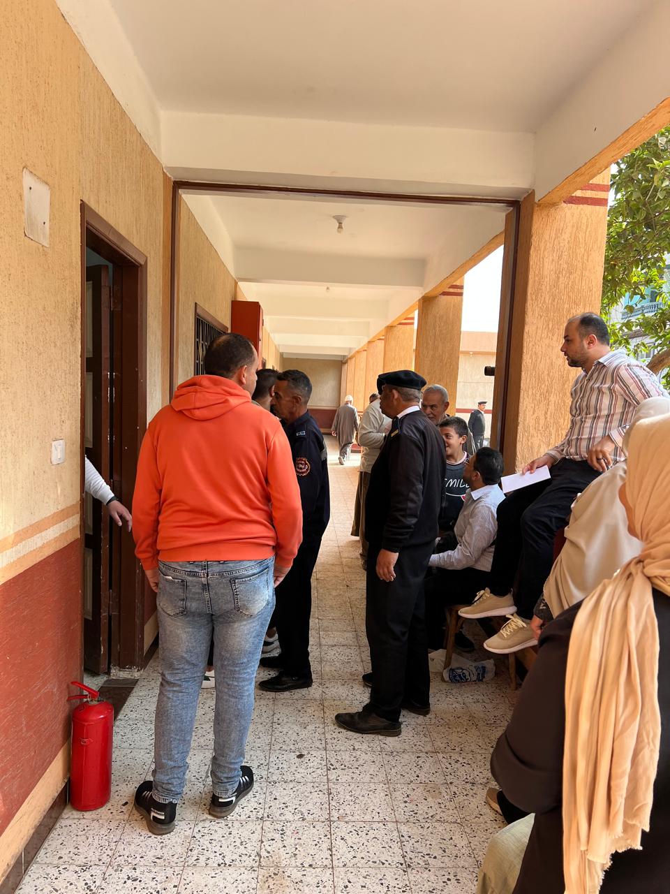 زحام مع انطلاق التصويت بالدقهلية