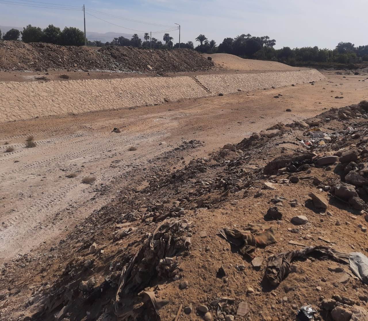 مدن الأقصر تجهز مخرات السيول مع دخول الموسم الشتوى