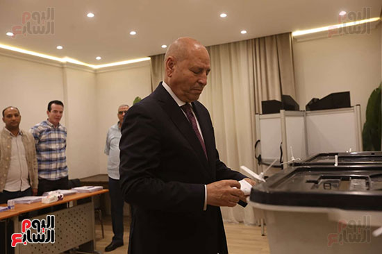 محافظ القاهر (7)