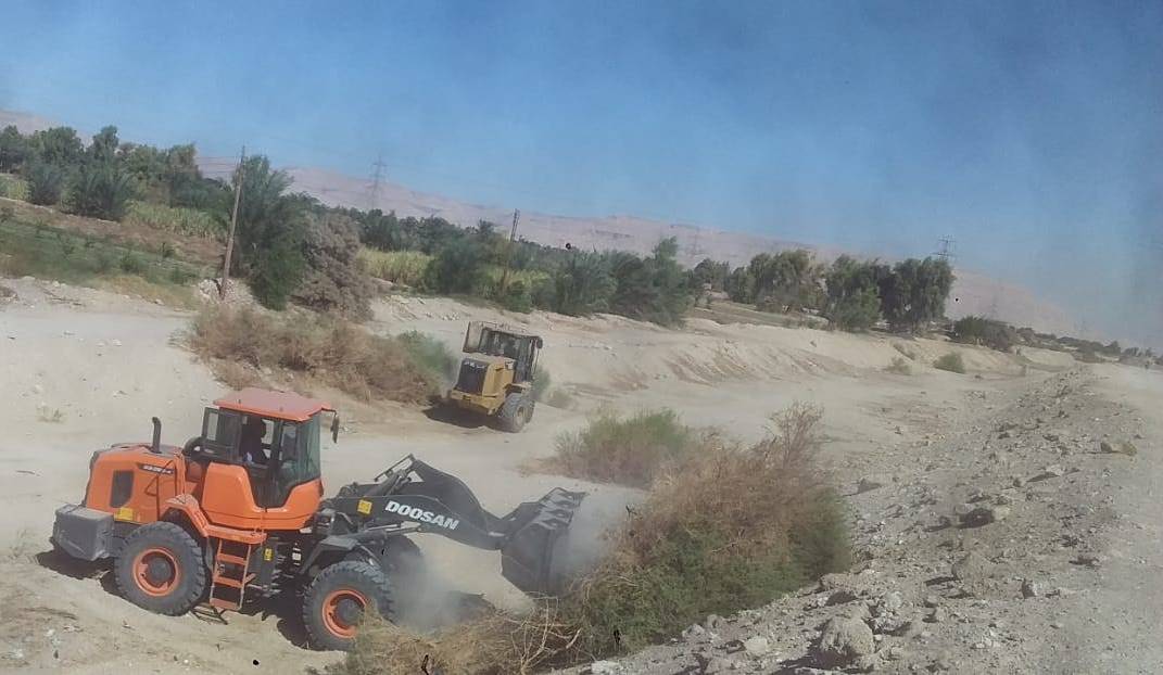 مدن الأقصر تجهز مخرات السيول قبل دخول الموسم الشتوى
