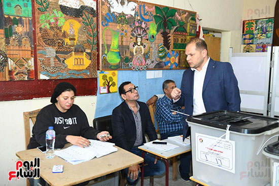 إقبال من المواطنين للإدلاء بأصواتهم (7)