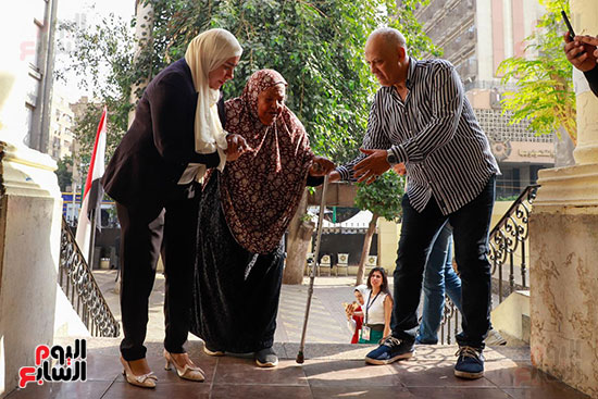 إقبال الناخبين الشباب بلجان مدرسة قصر الدوبارة (9)