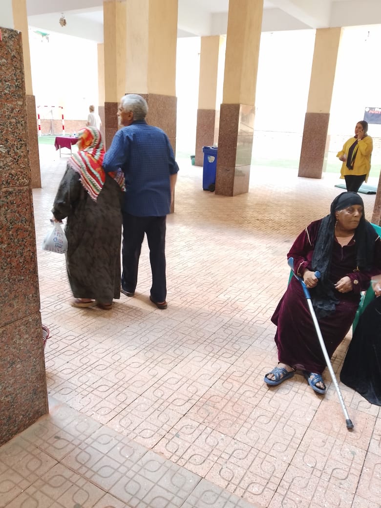 السيدة المسنة