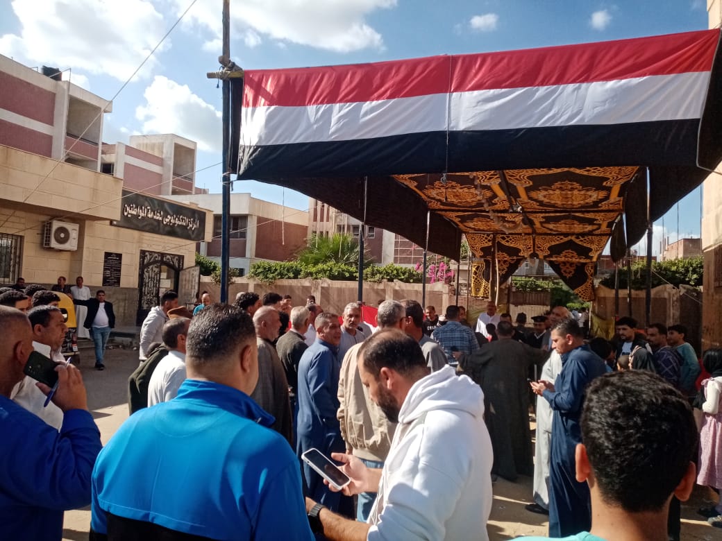 جانب من تواجد الناخبين بمدينة مسير