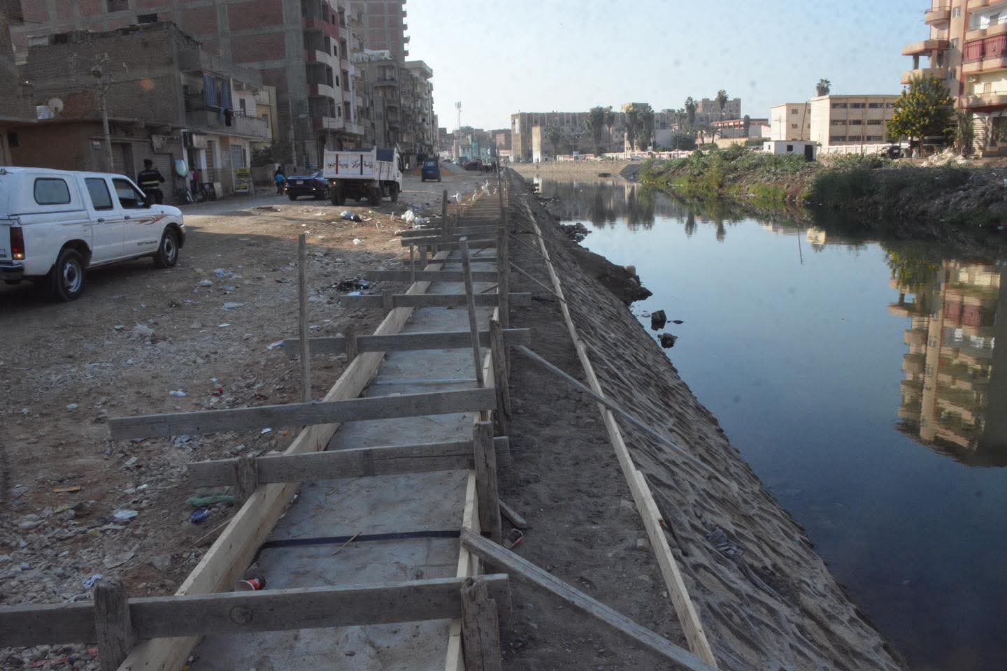 إنشاء كورنيش جديد على ترعة الساحل لخلق متنفس للأهالي (1)