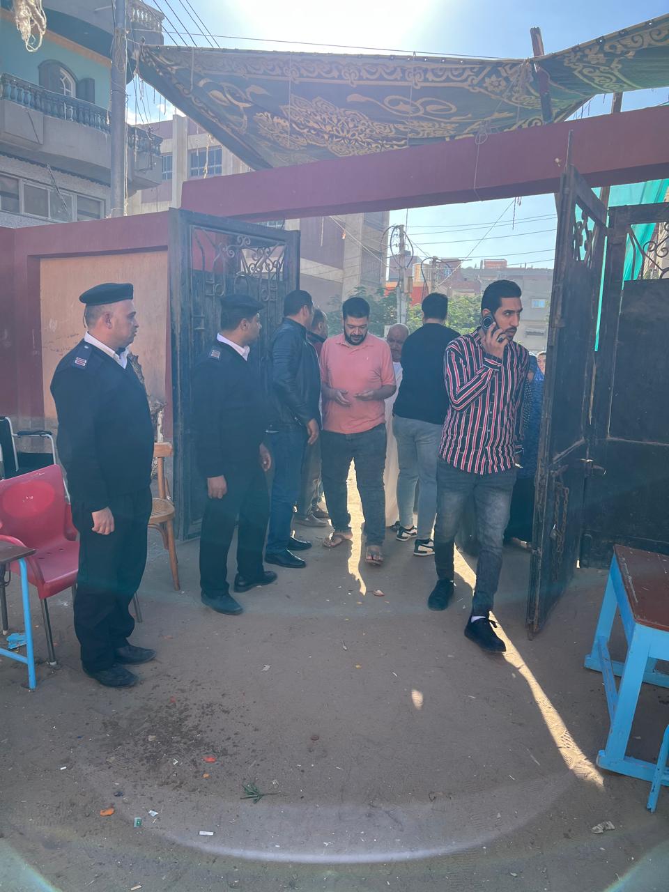 تفاعل من الدقاق الاولي تفاعل من الدقاق الاولي