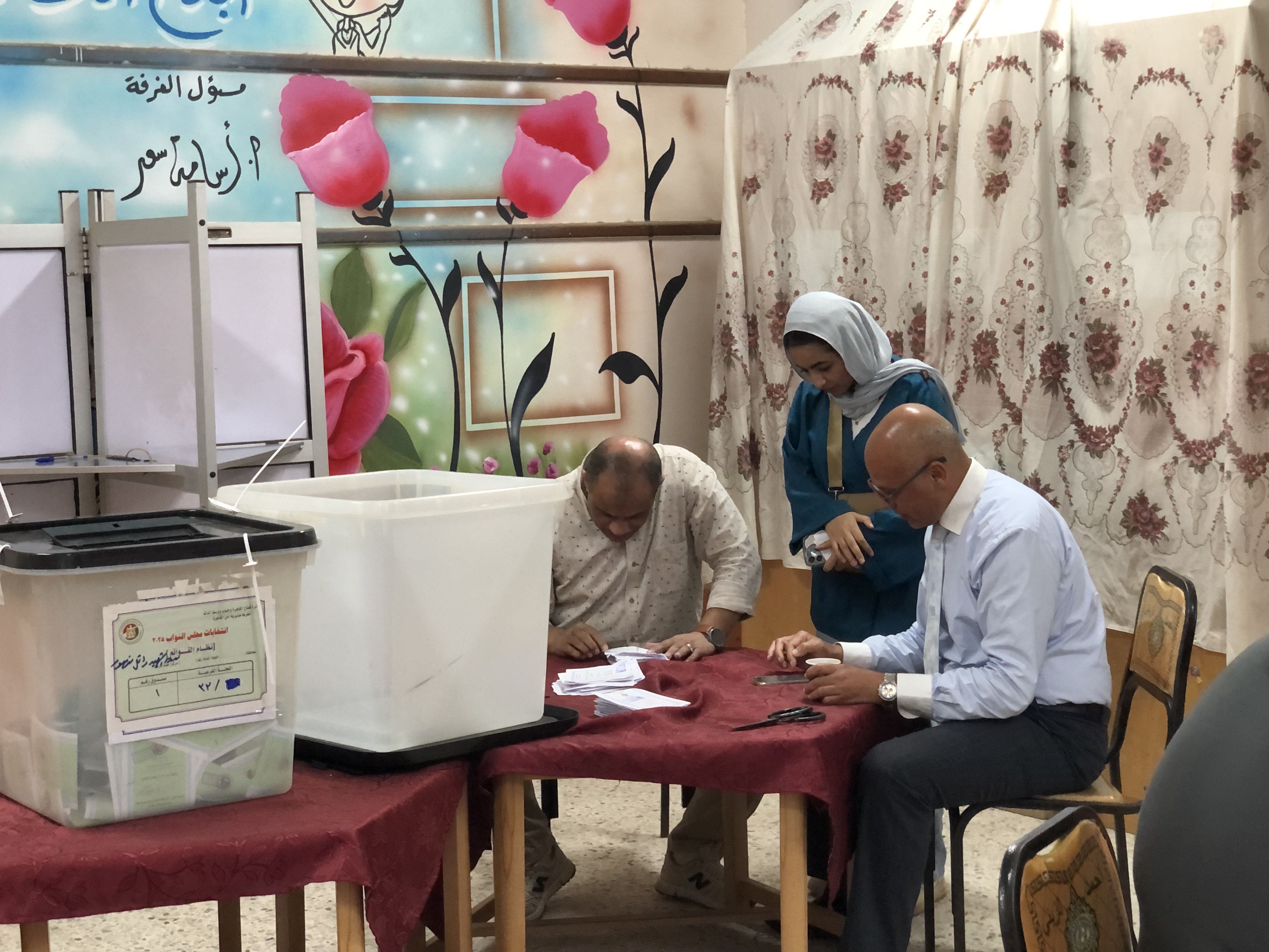 بدء عملية فرز أصوات الناخبين باتخابات النواب فى المحلة