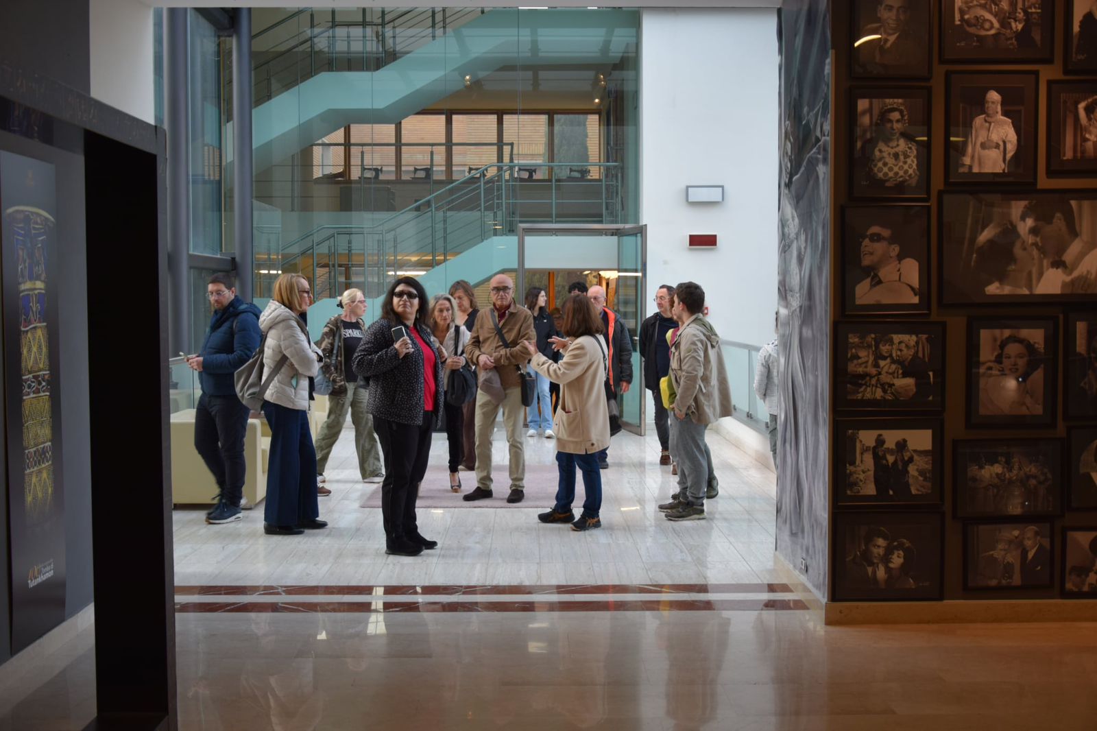 في الأكاديمية