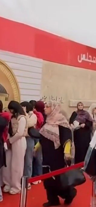 b925f0b1-e1cc-43ad-9584-f0e386f9b6e0