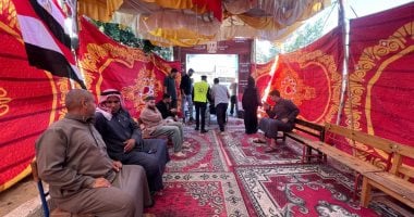 استمرار توافد المواطنين أمام اللجان الانتخابية فى شمال سيناء استمرار توافد المواطنين أمام اللجان الانتخابية فى شمال سيناء