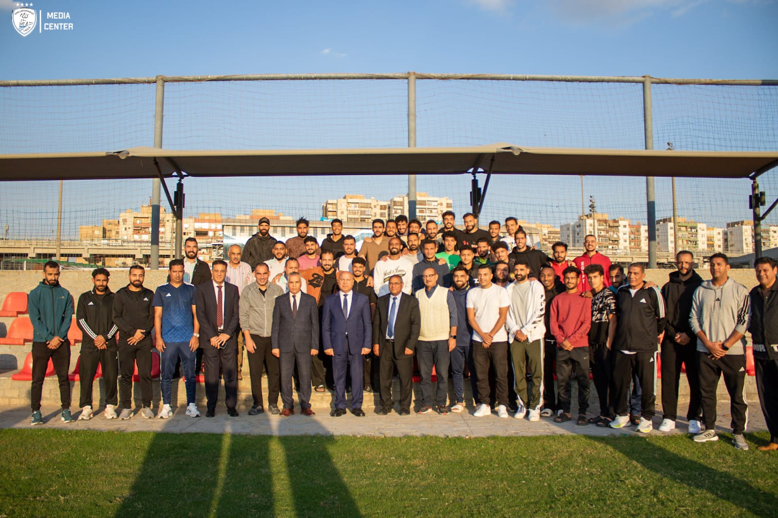 كامل الوزير وزير النقل مع لاعبى فريق السكة الحديد  (6)