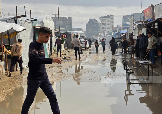 المياه تتراكم فى الشوارع