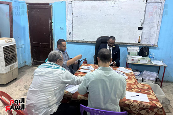 فرز أصوات التاخبين فى البساتين