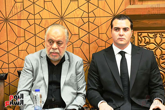 الدكتور أشرف زكي