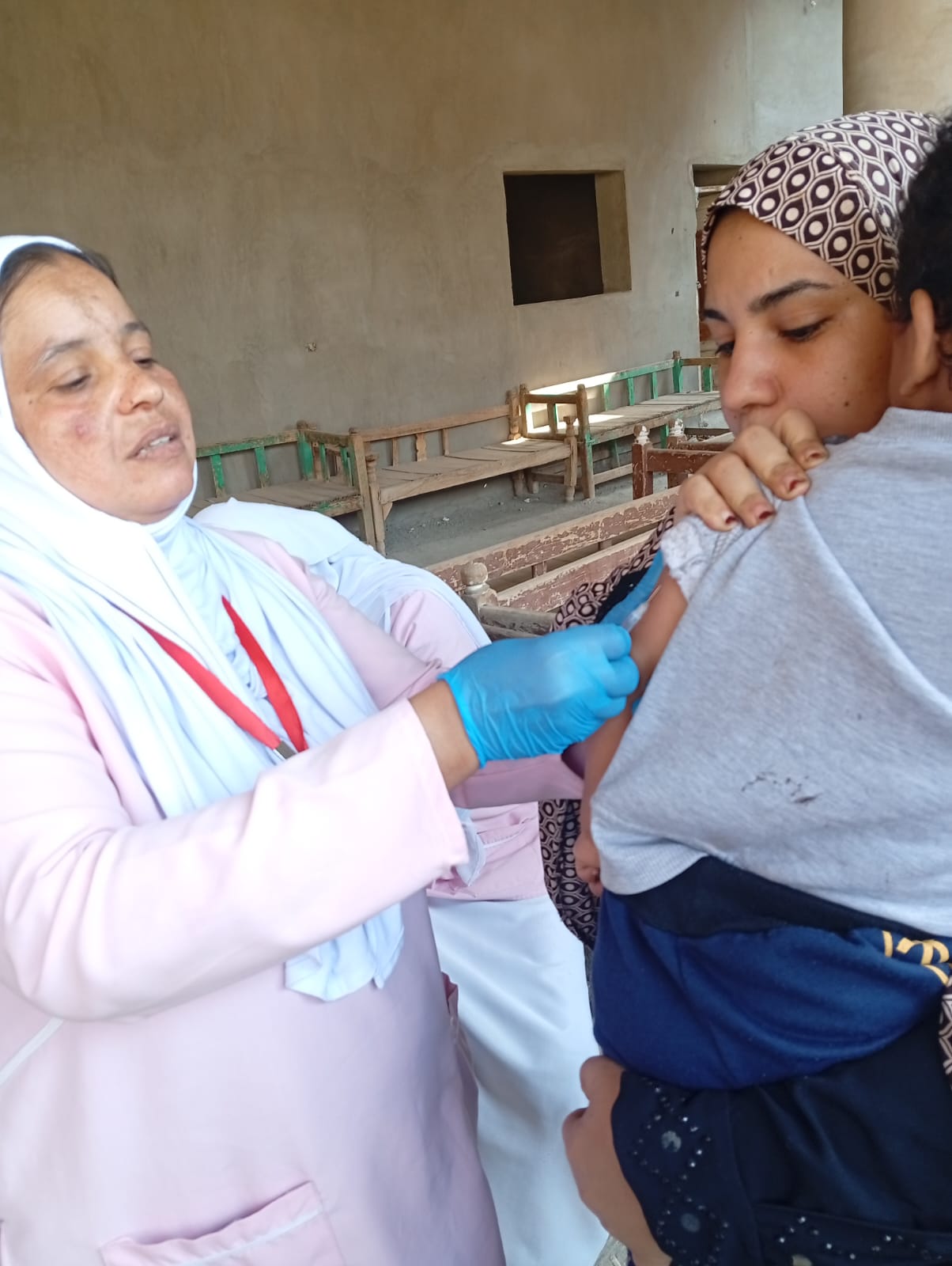 التطعيم ضد الحصبة بأسوان 